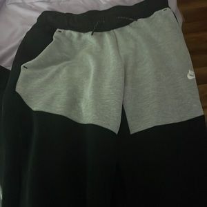 Nike sweatpants size small